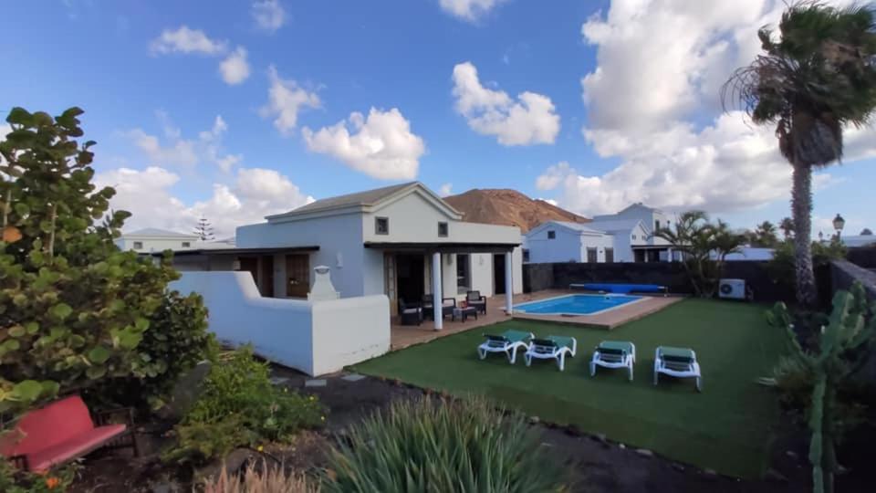 Villa Bol-Can Con Piscina Privada Playa Blanca  Bagian luar foto