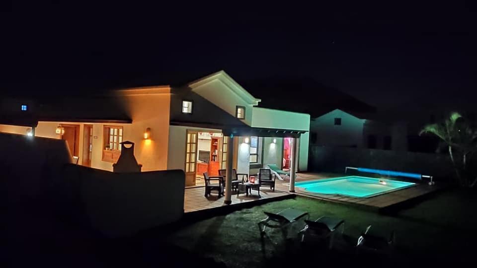 Villa Bol-Can Con Piscina Privada Playa Blanca  Bagian luar foto